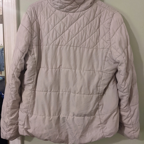 SOLD ✅ Old Navy XL Quilted Jacket Cream Color - Picture 5 of 10